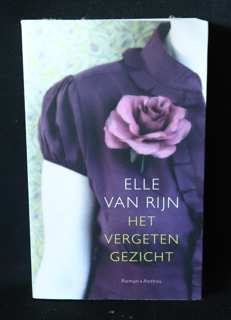 Elle van Rijn Het vergeten gezicht, Boeken, Ophalen of Verzenden, Gelezen, Elle van Rijn