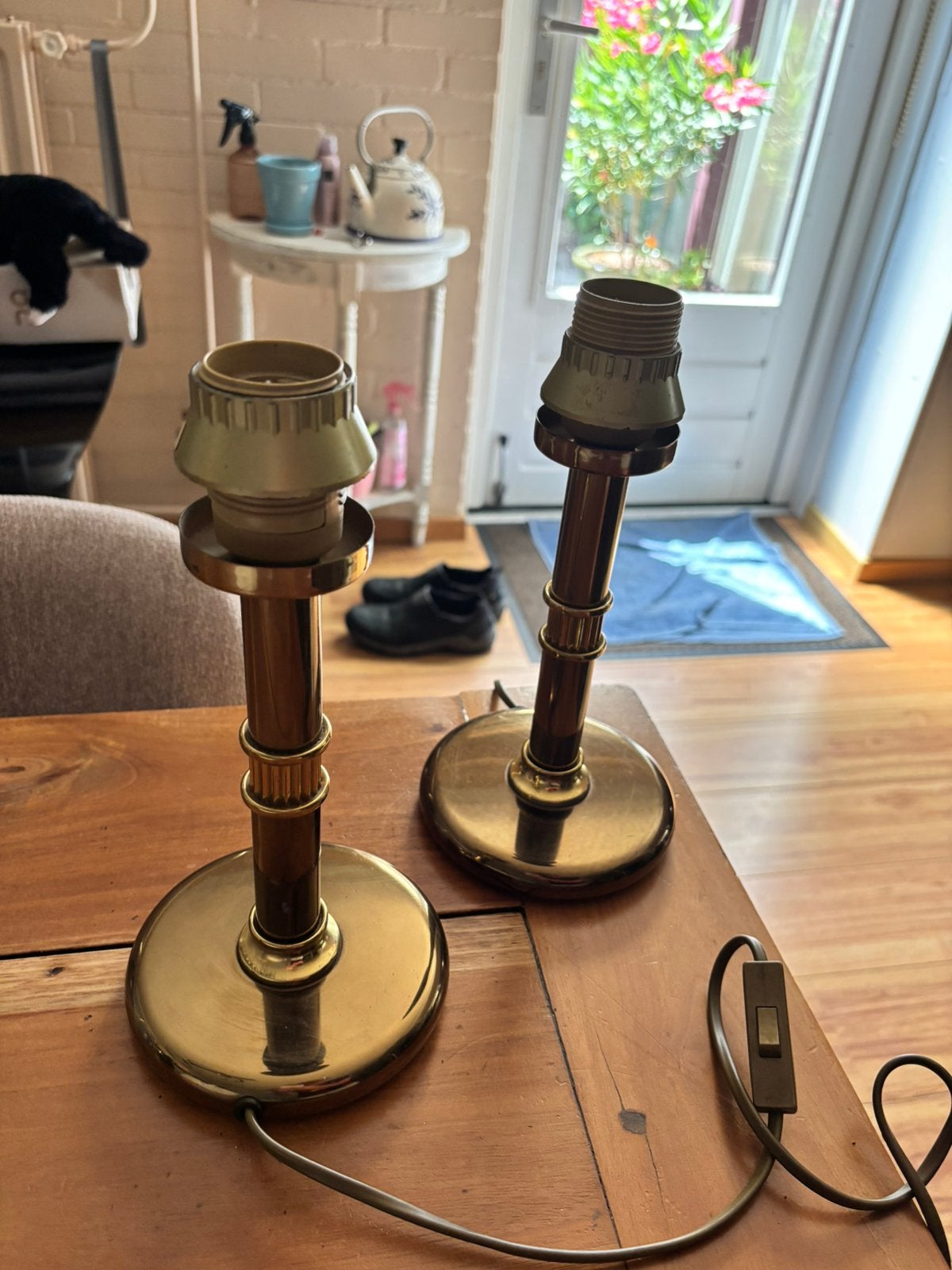 2 lamp voeten van messing 25cm Hoog (Zonder kapje), Ophalen, Zo goed als nieuw