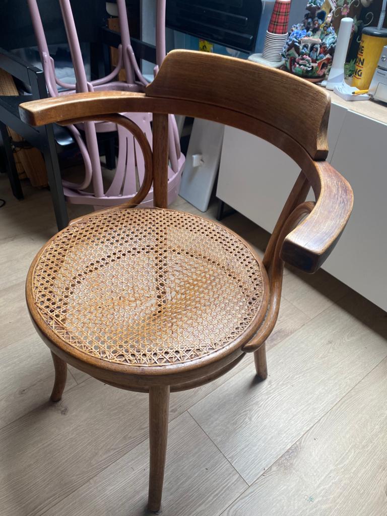 Thonet stijl stoel, Ophalen