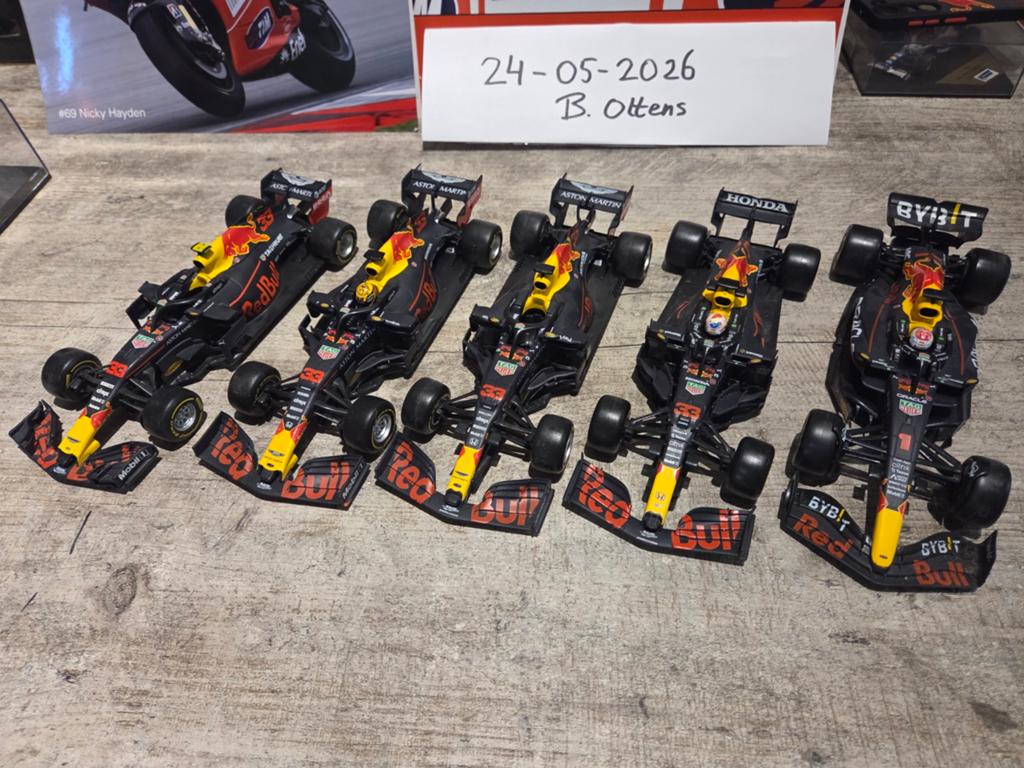 Jumbo Red Bull Racing F1 verzamelactie RB14 t/m RB18, Verzamelen, Ophalen of Verzenden, Zo goed als nieuw