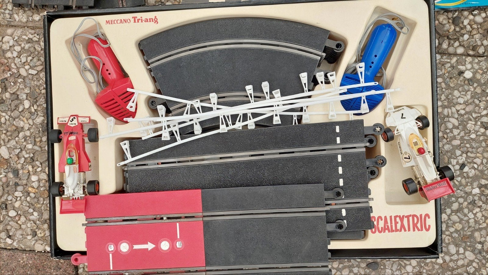 SCALEXTRIC TRIANG RACEBAAN, Kinderen en Baby's, Overige merken, Ophalen of Verzenden, Elektrisch, Racebaan