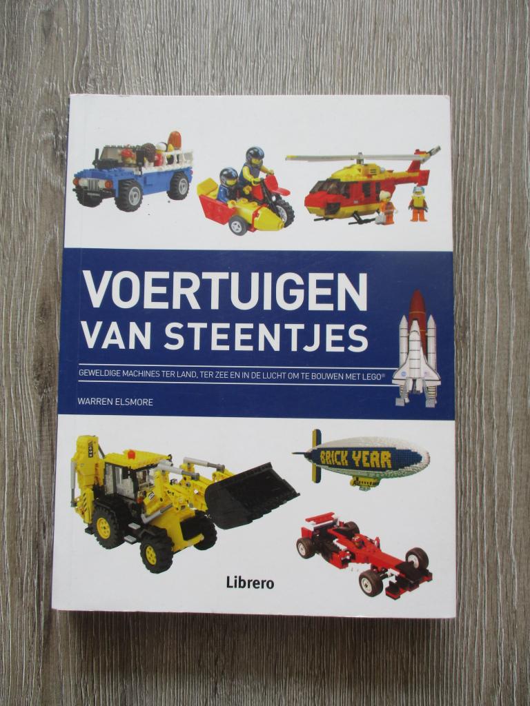 Voertuigen van steentjes LEGO - Warren Elsmore, Ophalen of Verzenden, Gelezen, Overige onderwerpen