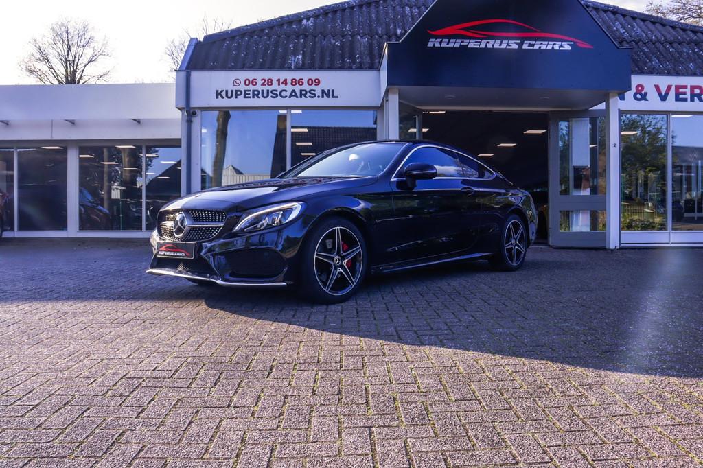 Mercedes-Benz C-klasse Coupé 200 Prestige/AMG/Carplay/Camer, Auto's, Mercedes-Benz, Automaat, Achterwielaandrijving, 4 cilinders