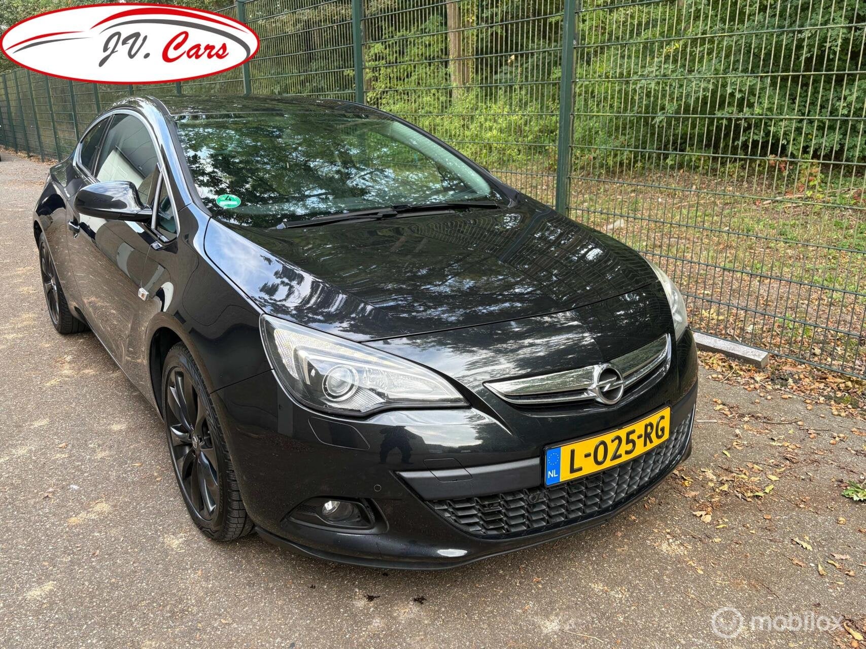 Opel Astra GTC 1.4 Turbo Sport AUTOMAAT, Auto's, Gebruikt, 4 cilinders, 700 kg, Zwart