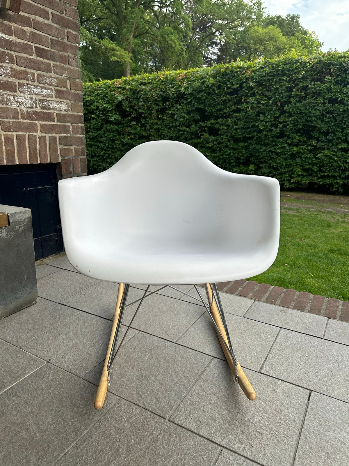 REPLICA Vitra Eames RAR Schommelstoel Wit REPLICA, Ophalen, Kunststof, Gebruikt, Wit