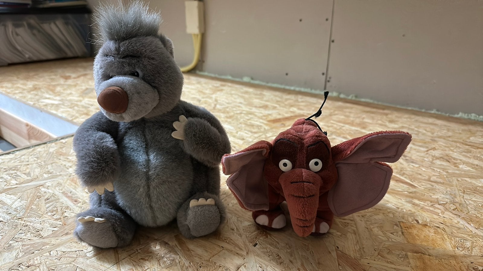 Knuffels Beer en Olifant van Jungle Book Disney, Ophalen of Verzenden, Leeuwenkoning of Jungle Boek, Zo goed als nieuw, Knuffel