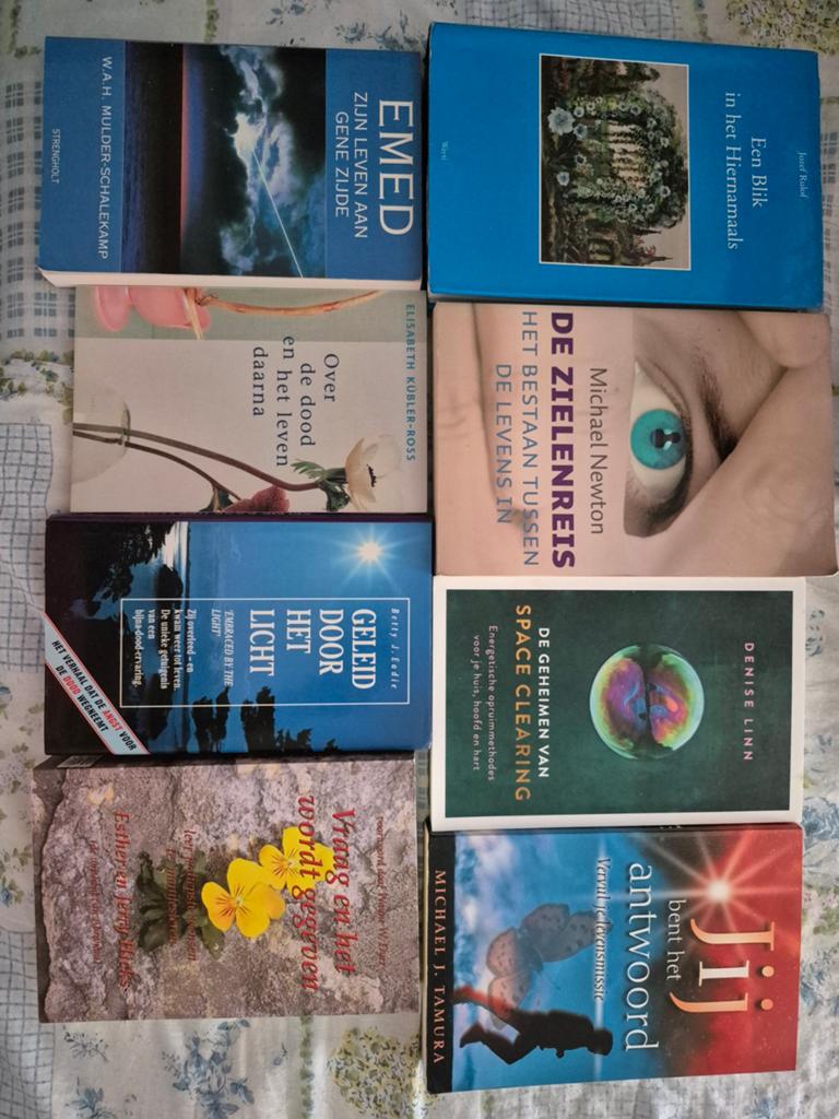 Boeken over spiritualiteit, leven na de dood en bewustzijn, Achtergrond en Informatie, Ziel of Sterfelijkheid, Diverse auteurs
