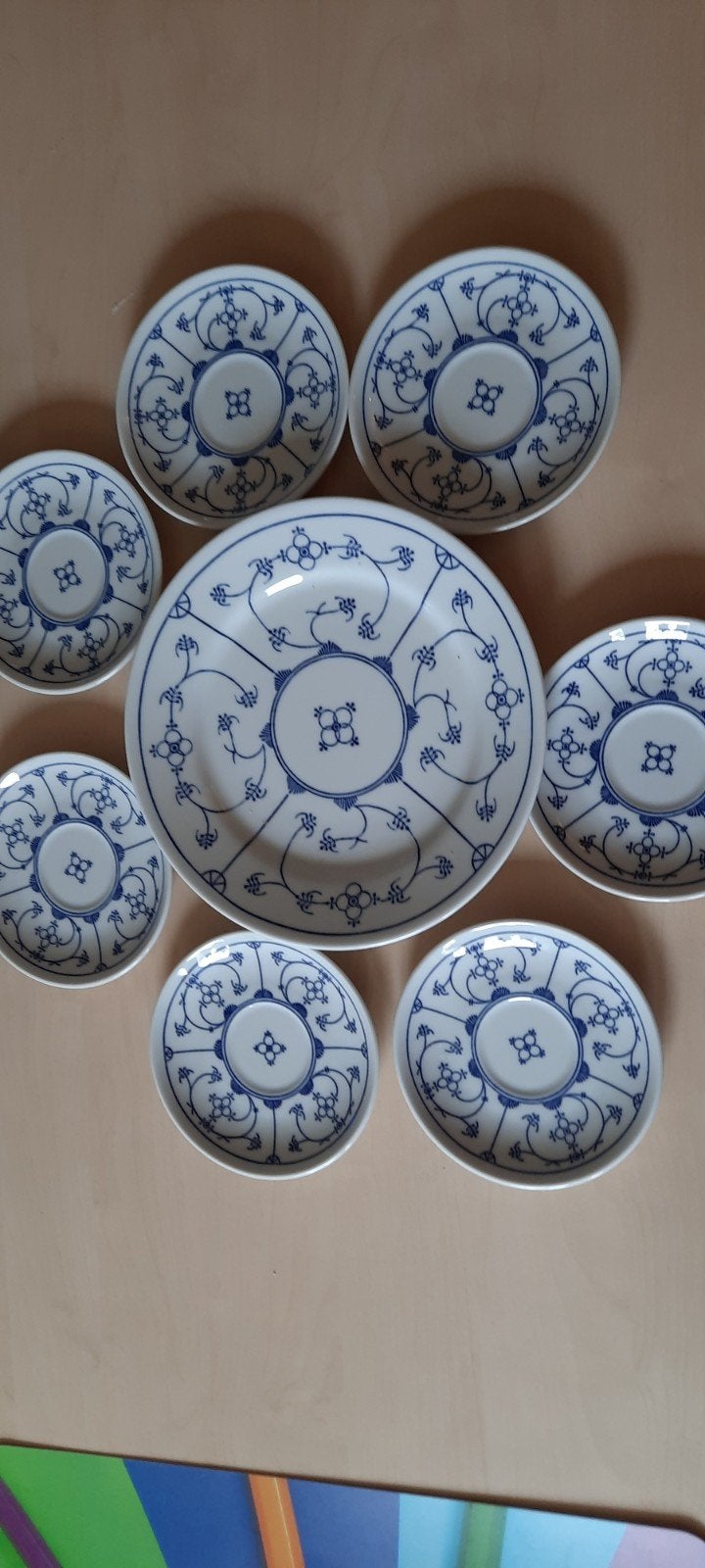 Blauw servies met borden en schotels, Huis en Inrichting, Keuken | Servies, Gebruikt, Ophalen of Verzenden, Bord(en), Klassiek
