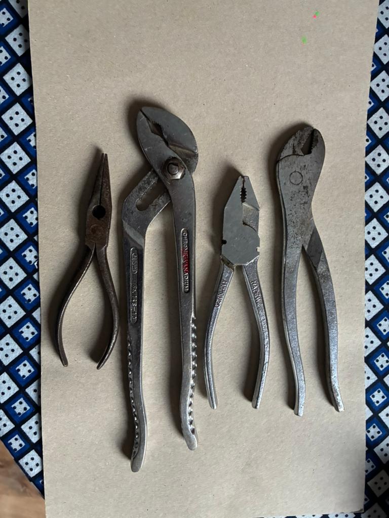 4x Gereedschap waterpomptang tang punttang antiek tang enzz, Antiek en Kunst, Antiek | Gereedschap en Instrumenten, Ophalen of Verzenden
