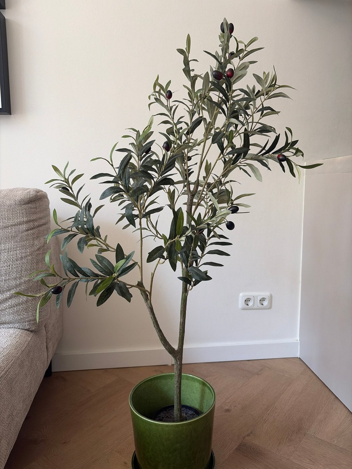 Nep Olijfboom met Olijfjes - 125cm Hoog, Huis en Inrichting, Binnen, Groen, Kunstplant, Nieuw