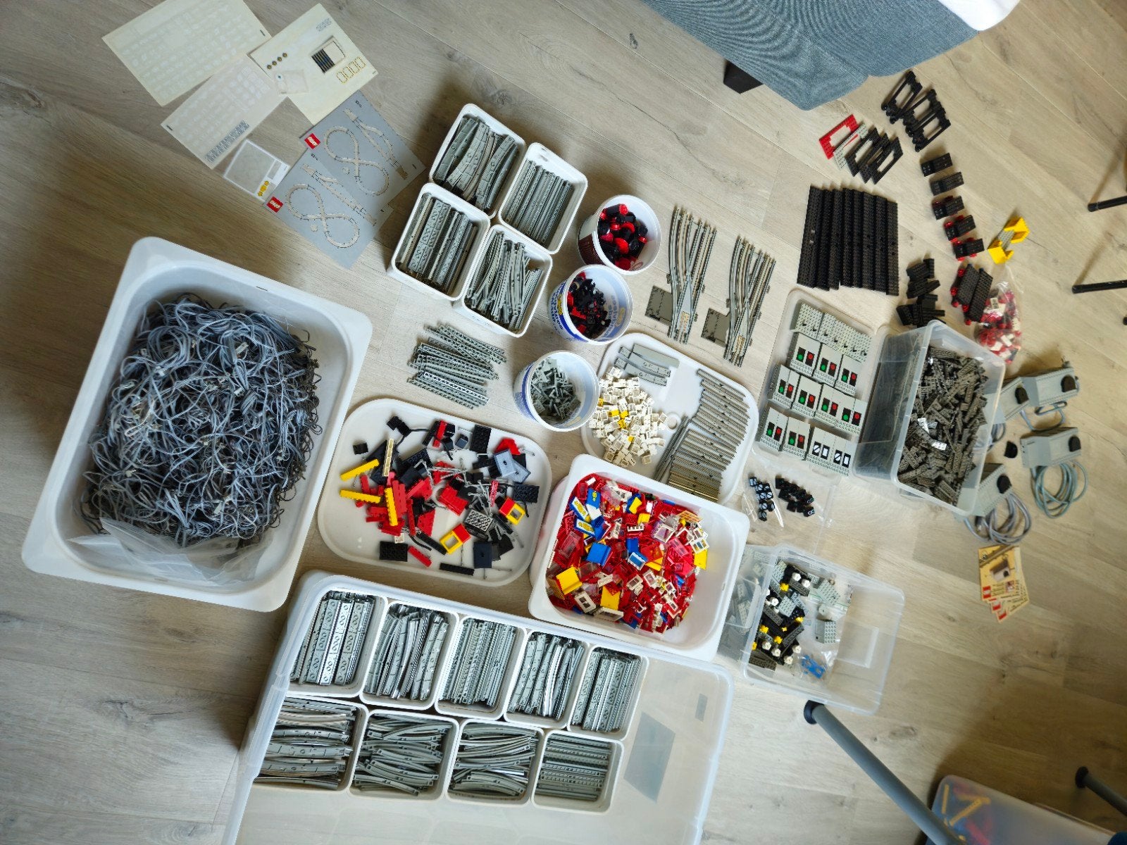 partij lego 12v trein jaren 80, Ophalen, Gebruikt, Overige thema's, Lego
