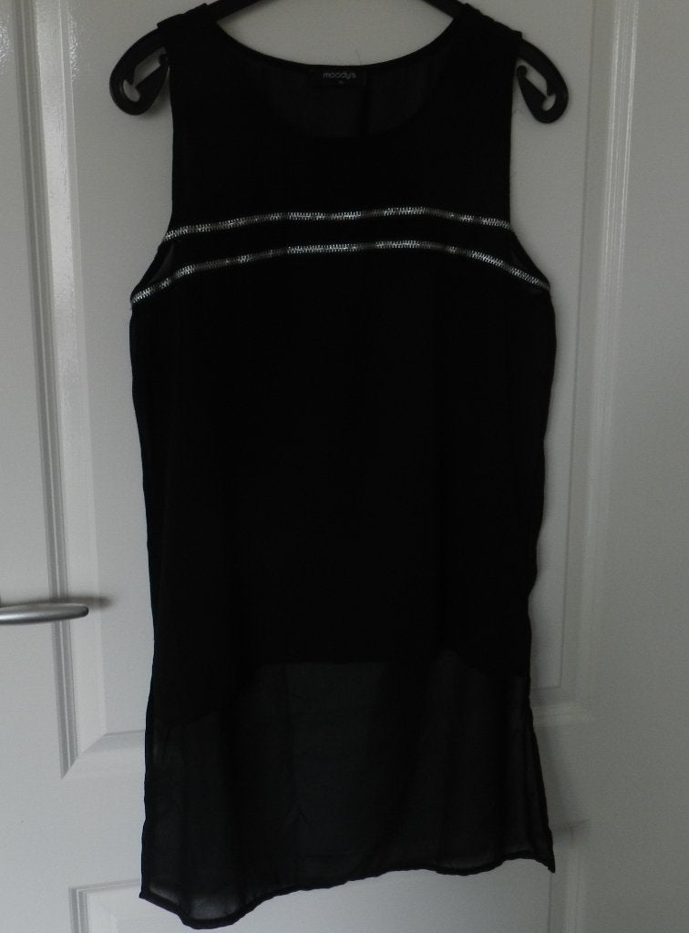 Zwarte Moody's blouse zonder mouwen, maat M/L., Verzenden, Zo goed als nieuw, Zwart