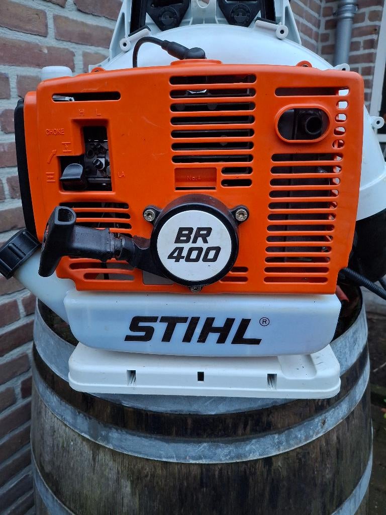 Stihl BR400 , in Nieuwstaat !, Tuin en Terras, Bladblazers, Zo goed als nieuw, Ruggedragen, Benzine, Ophalen of Verzenden