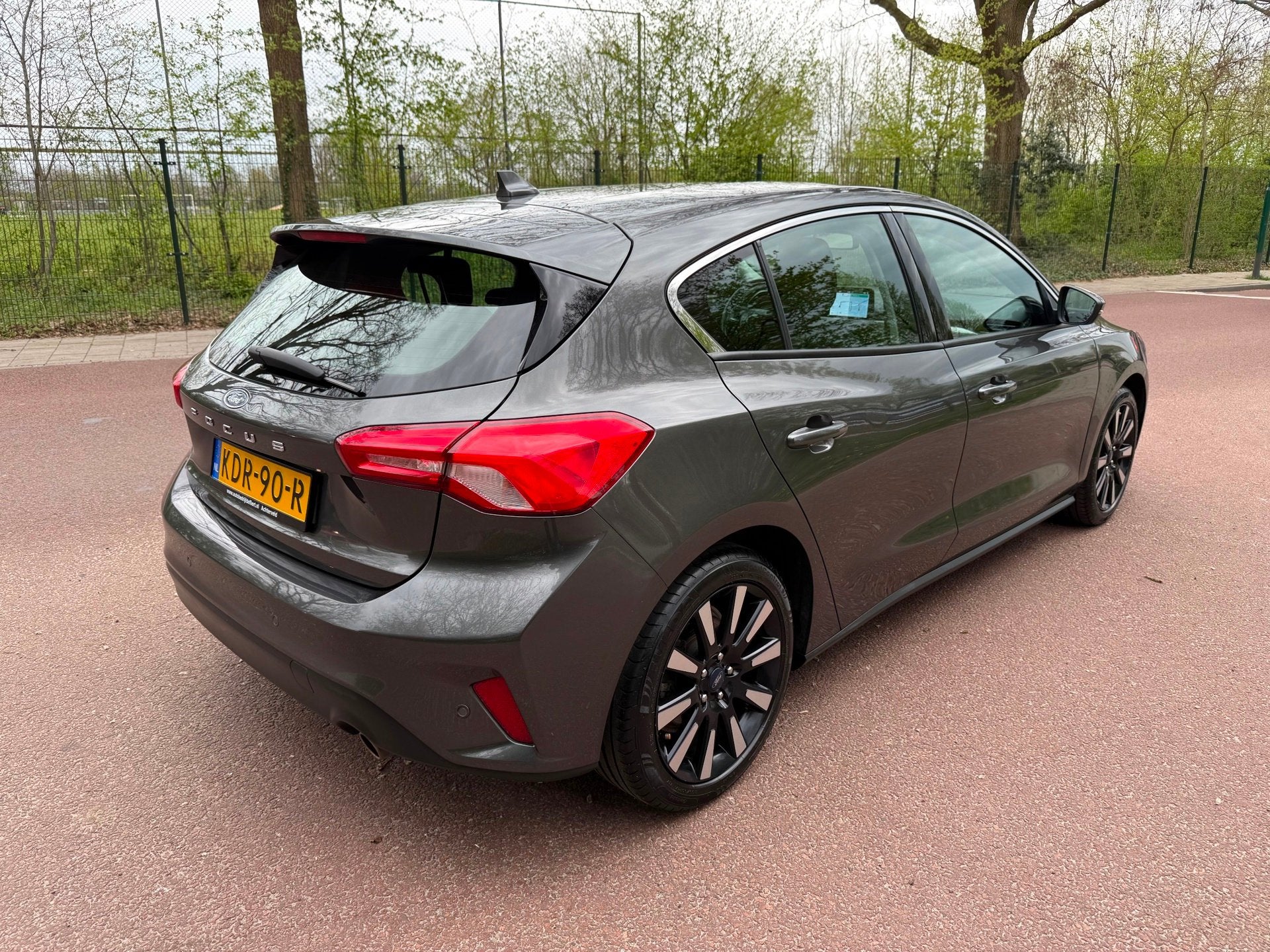 Ford FOCUS 1.0 EcoBoost Titanium Business, Auto's, 125 pk, Gebruikt, Euro 6, Automatische klimaatregeling