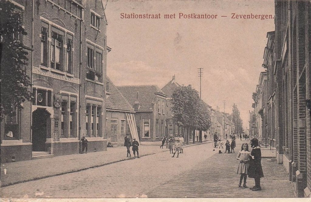 703-316-029 Stationstraat met Postkantoor Zevenbergen, Ophalen of Verzenden, Voor 1920, Noord-Brabant