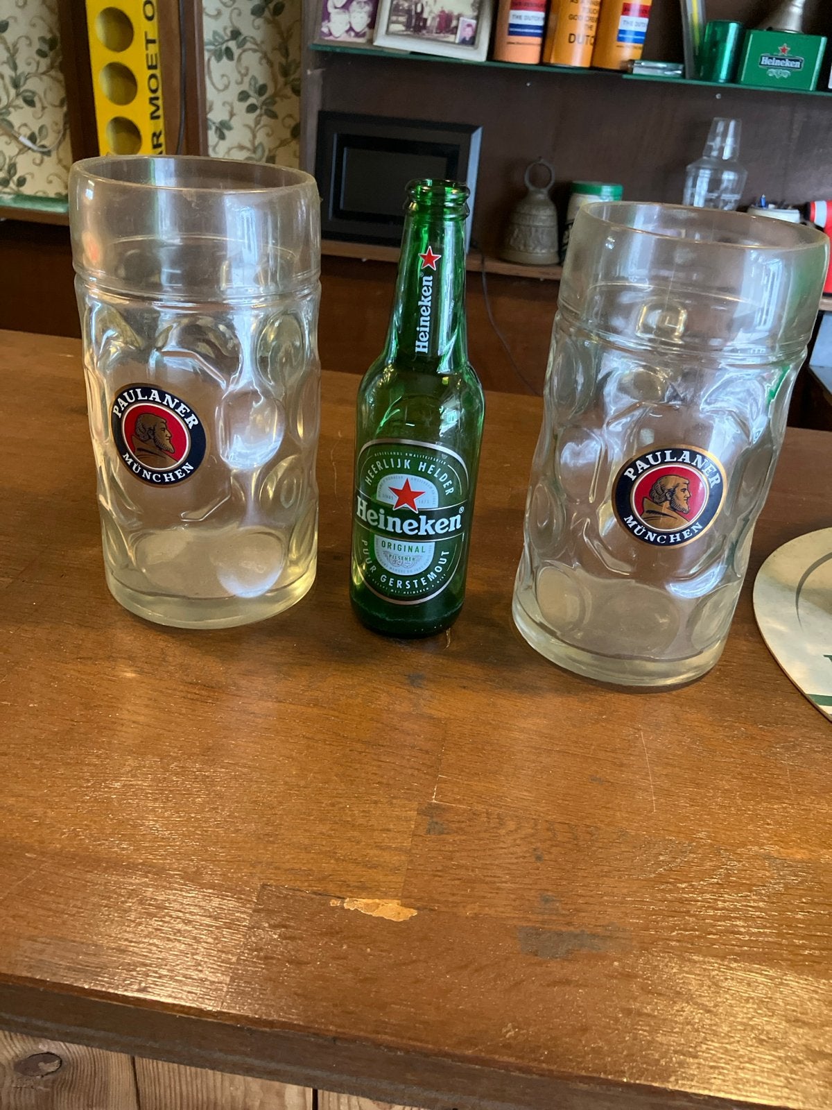 2 Paulaner bierpullen 1 liter, Ophalen, Gebruikt, Gebruiksvoorwerp