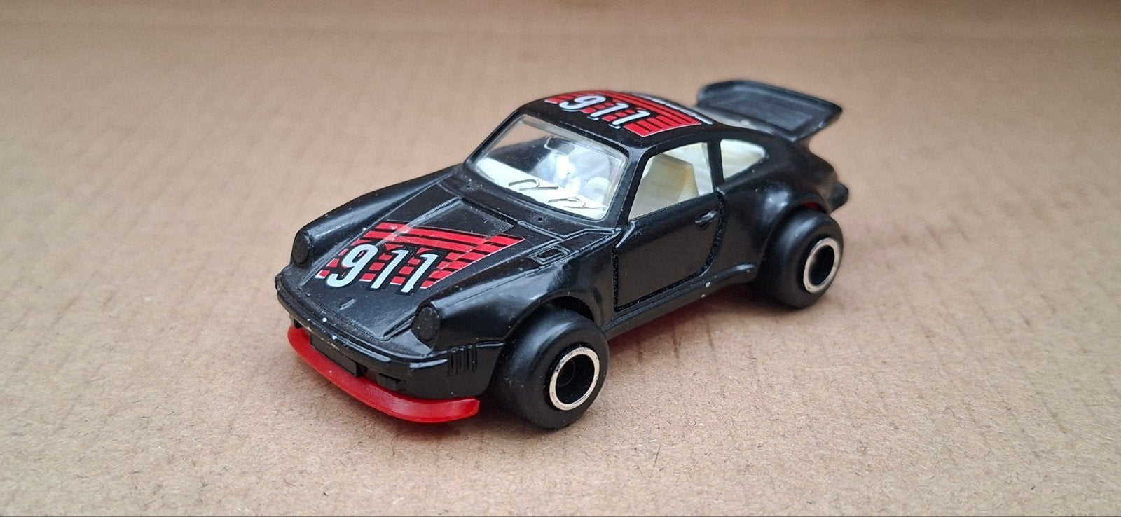 Majorette Porsche 911 Diecast Modelauto Zwart/Rood, Hobby en Vrije tijd, Modelauto's | Overige schalen, Ophalen of Verzenden, Gebruikt