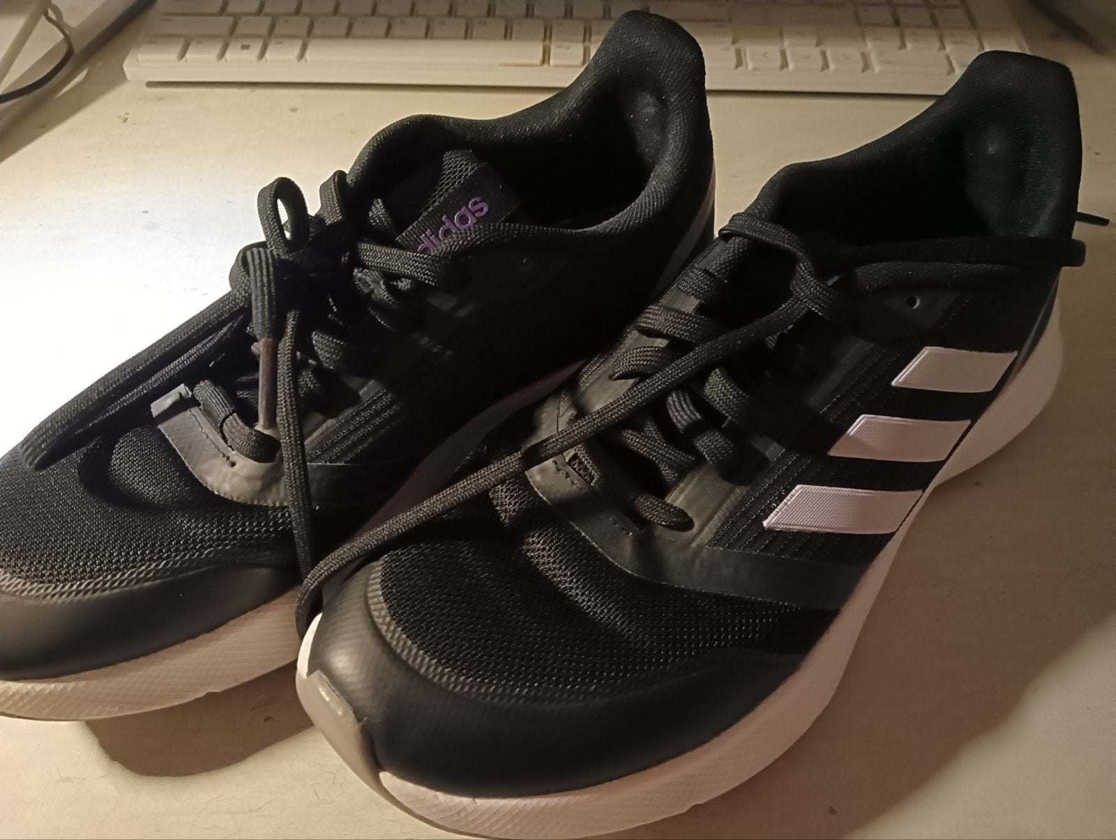 Adidas sneakers zwart maat 39 1/3, Adidas, Zwart, Ophalen of Verzenden, Sneakers of Gympen