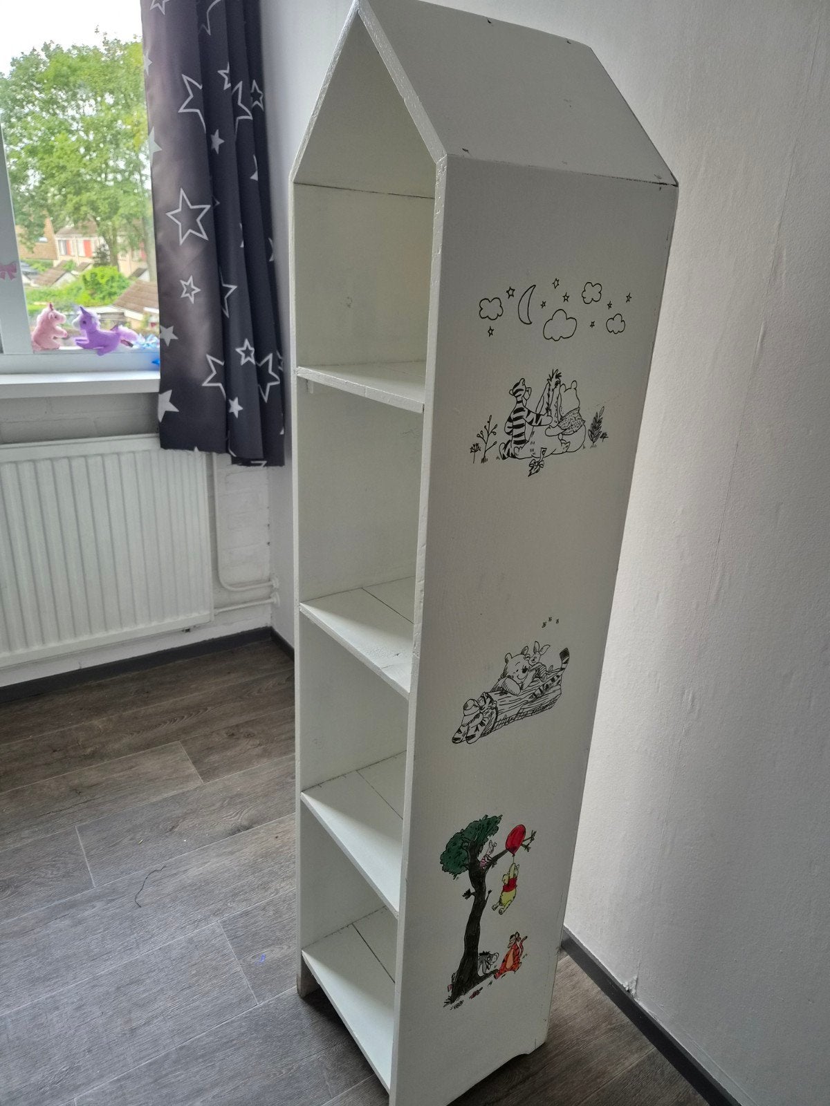 Unieke Handgemaakte Boekenkast/Huisjeskast – Winnie the Pooh, Kinderen en Baby's, Ophalen, Nieuw, 105 cm of meer, Minder dan 50 cm