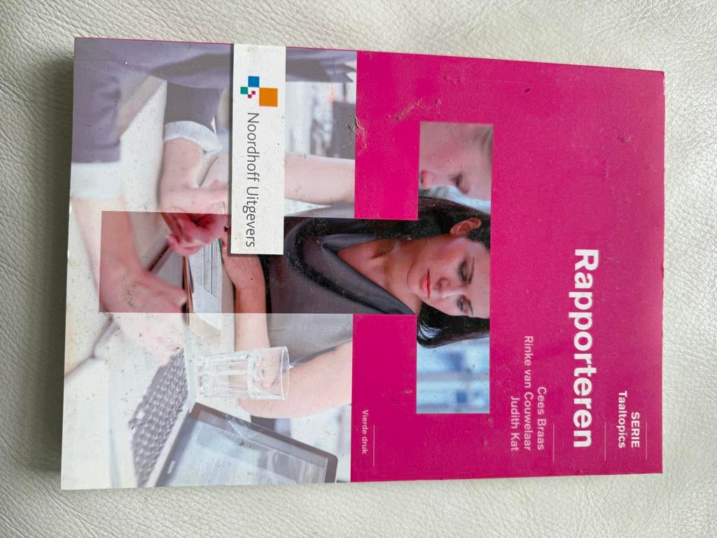 Rapporteren - Taaltopics - Vierde druk, Ophalen of Verzenden, Gamma, Gelezen, HBO
