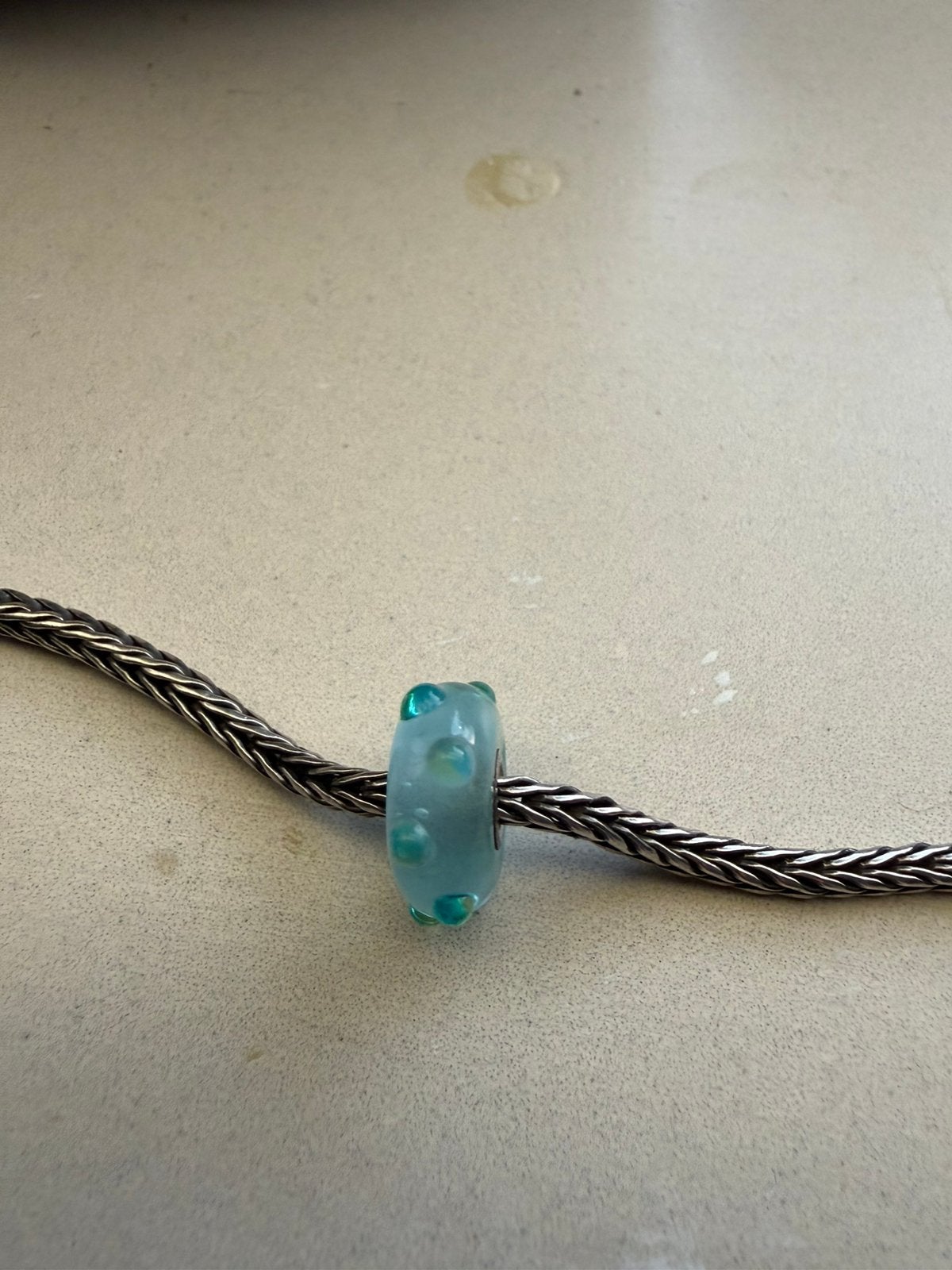 Blauwe kraal ~ trollbeads, Sieraden, Tassen en Uiterlijk, Ophalen of Verzenden, Zo goed als nieuw, Glas of Kristal, Trollbeads