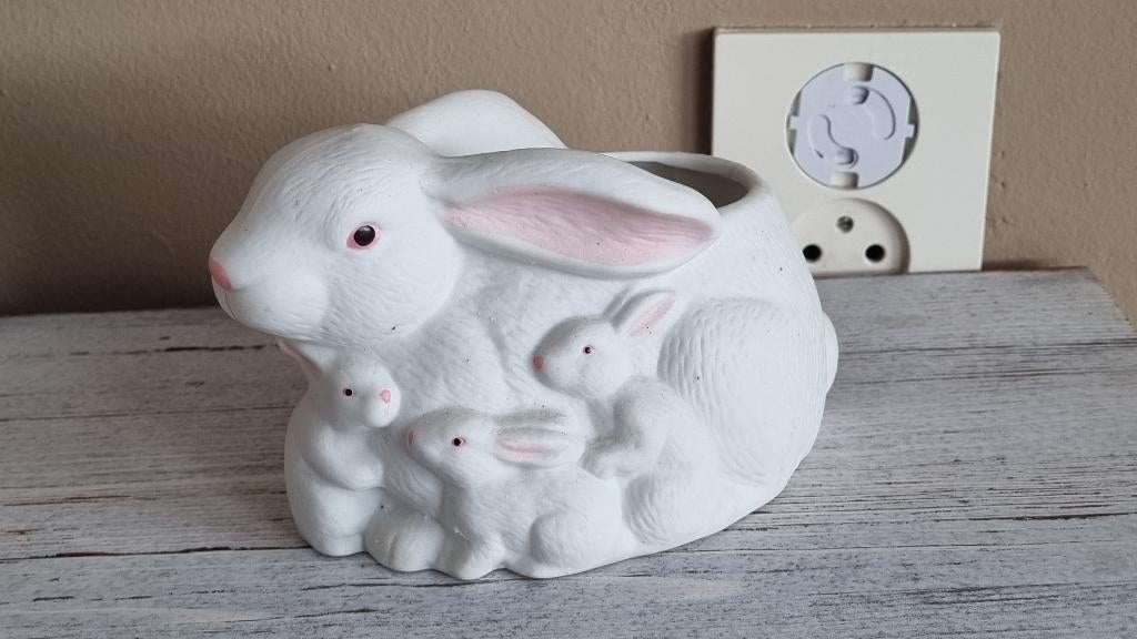Prachtige Zeldzame Vintage Bloempot Konijn Baby's Bisque P., Verzenden, Gebruikt, Dier