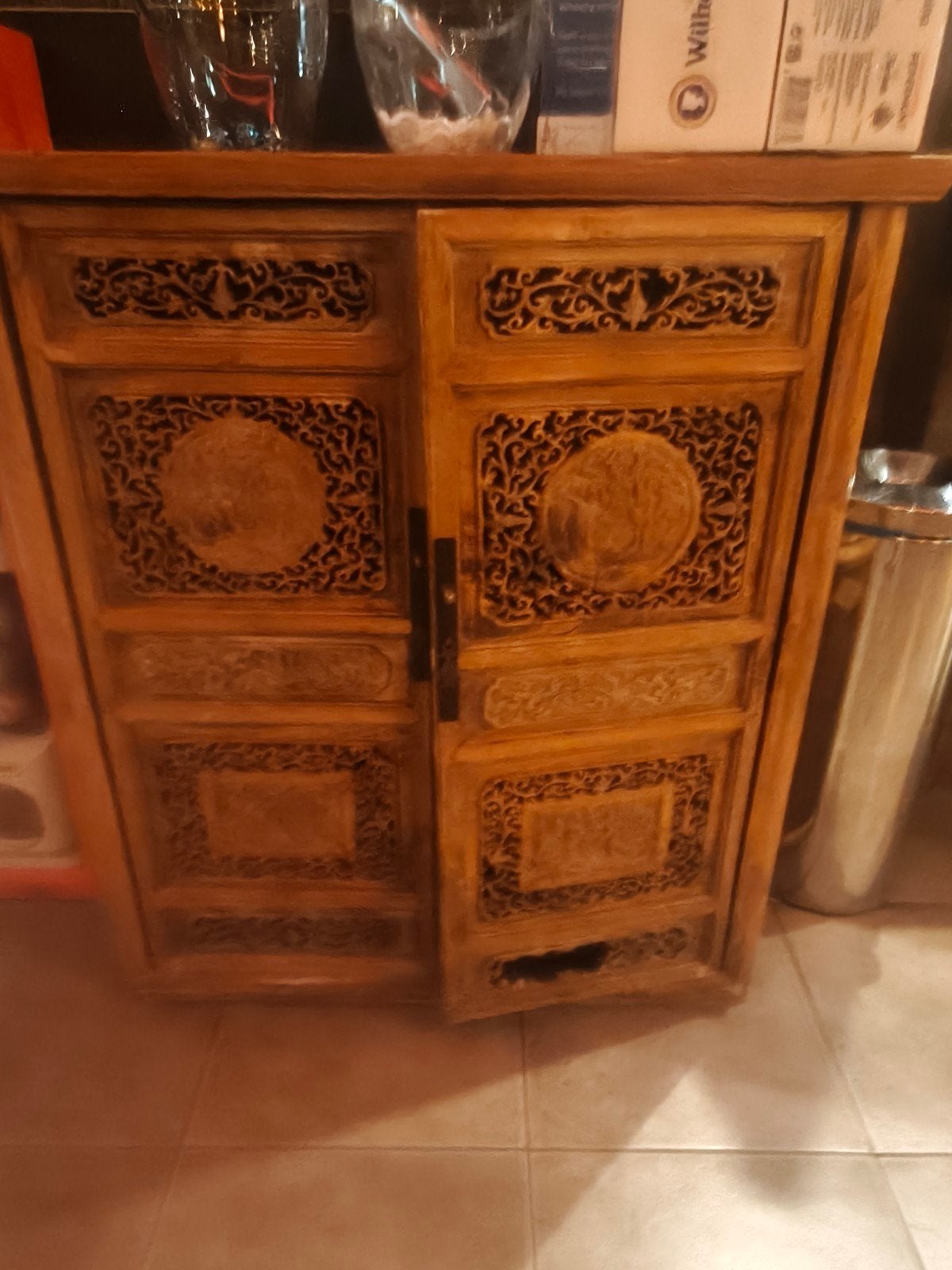 Antieke Chinese kast met houtsnijwerk, Ophalen of Verzenden