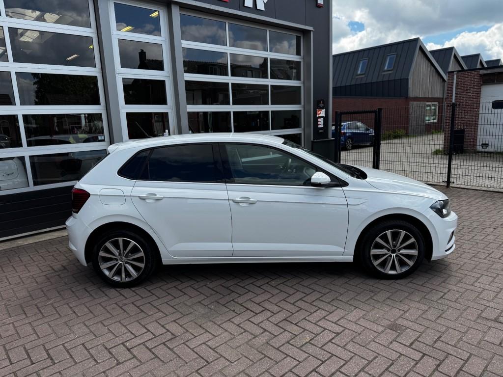 Volkswagen POLO 1.0 MPI COMF.L. BUS. / CARPLAY / AIRCO / CRU, 1005 kg, Euro 6, Wit, Origineel Nederlands
