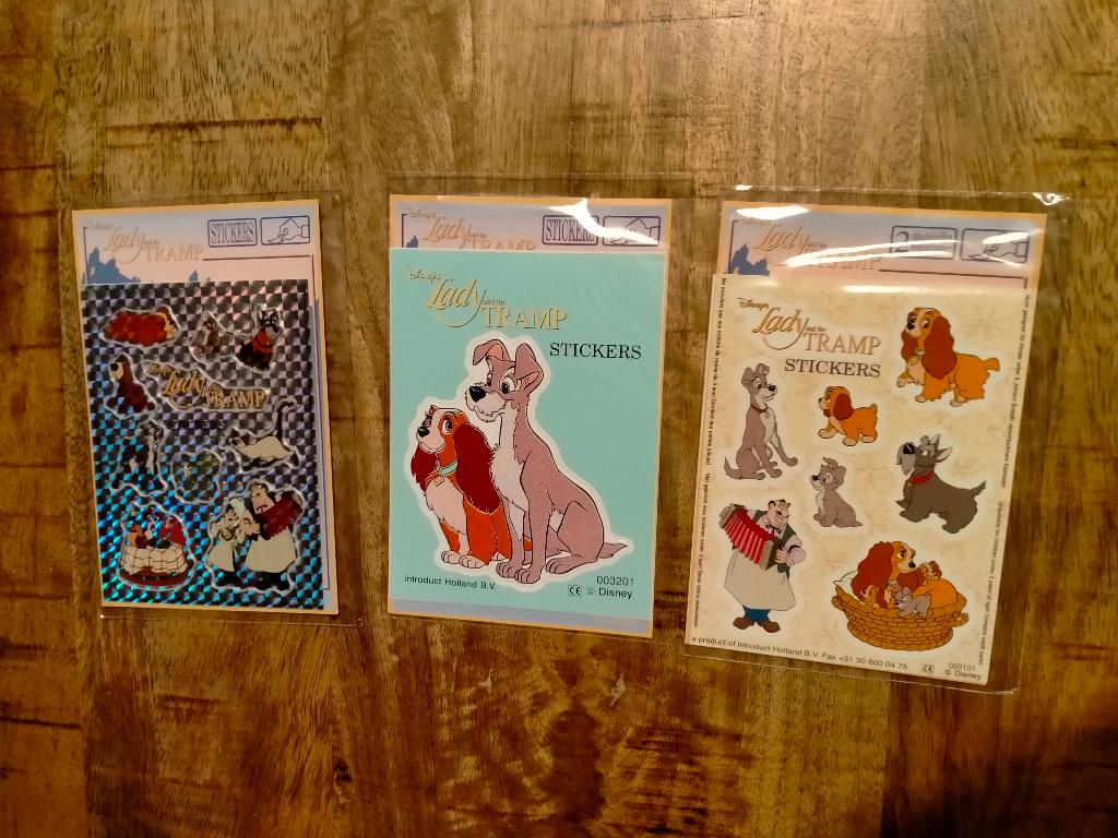 Lady en de Vagebond and the Tramp Disney stickervellen KLEIN, Verzamelen, Ophalen of Verzenden, Zo goed als nieuw, Overige typen