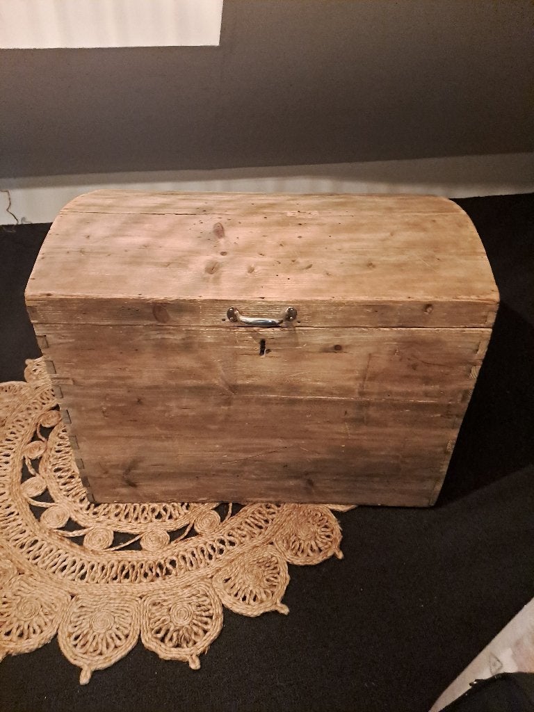 Authentieke antieke dekenkist van massief grenen hout., Ophalen, Gebruikt, 50 tot 100 cm, 50 tot 75 cm