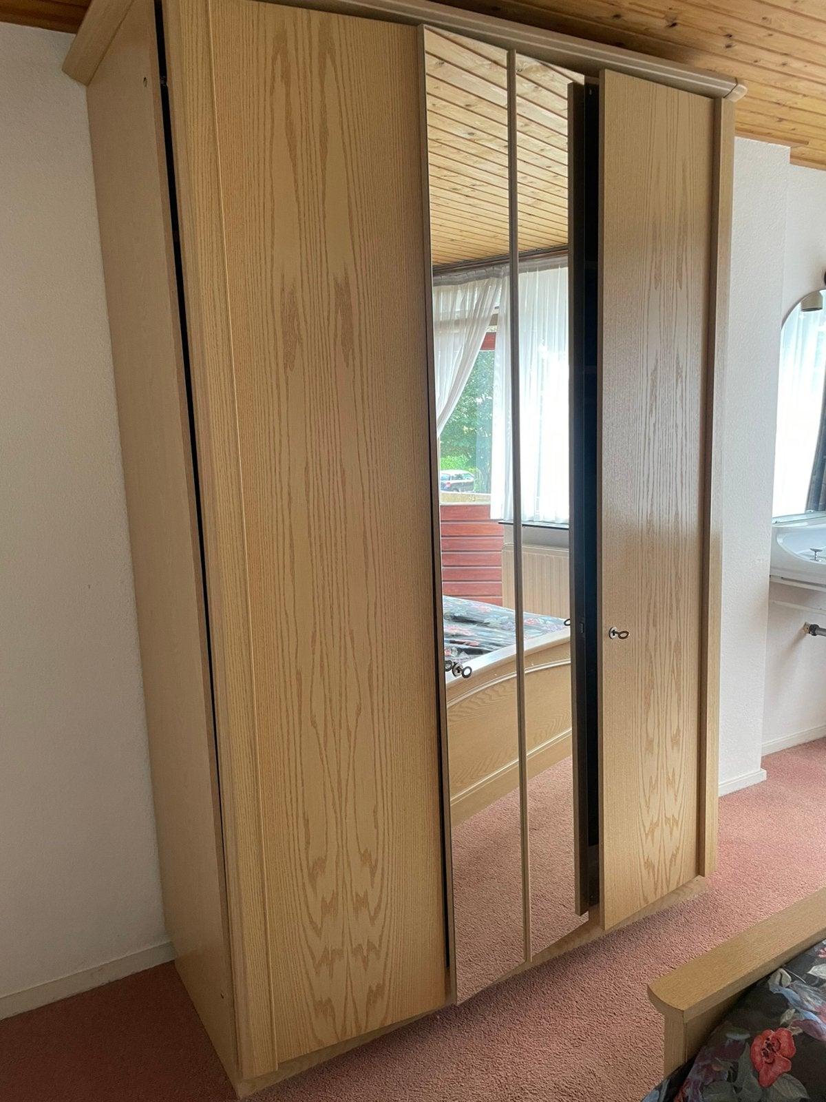 Garderobekast, opknapper, Ophalen, Met deur(en), Gebruikt, 100 tot 150 cm