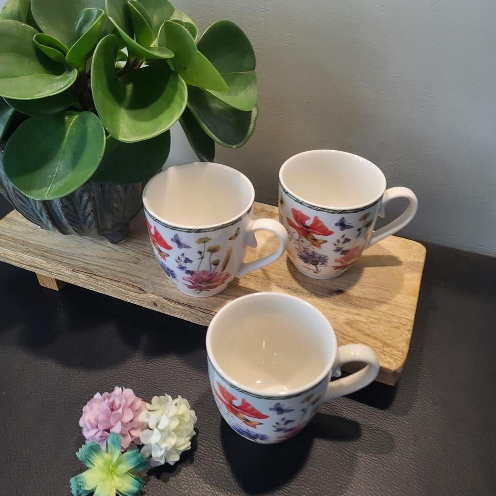 3 Janneke Brinkman Wild Garden mokken ø8, 9 cm hoog, Huis en Inrichting, Keuken | Servies, Gebruikt, Keramiek, Overige typen, Ophalen of Verzenden