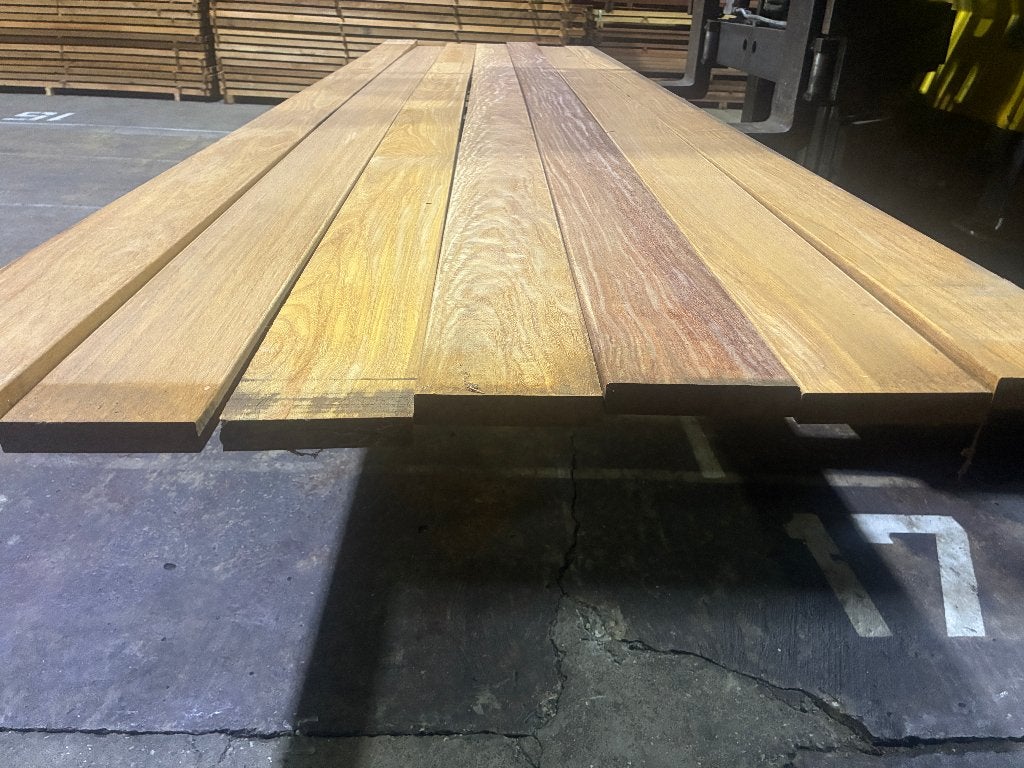Hardhouten Vlonderplanken Cumaru 25x142mm € 4,42 per m1