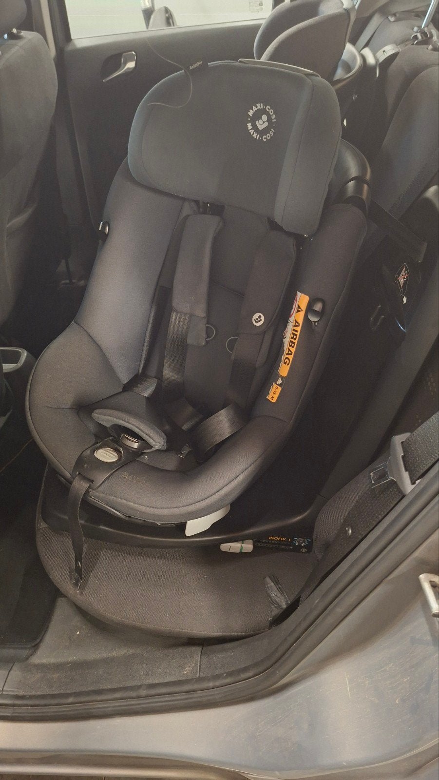 2x Maxi-Cosi AxissFix autostoelen (gebruikt), Kinderen en Baby's, Autostoeltjes, Ophalen, Verstelbare rugleuning, Gebruikt, 0 t/m 18 kg