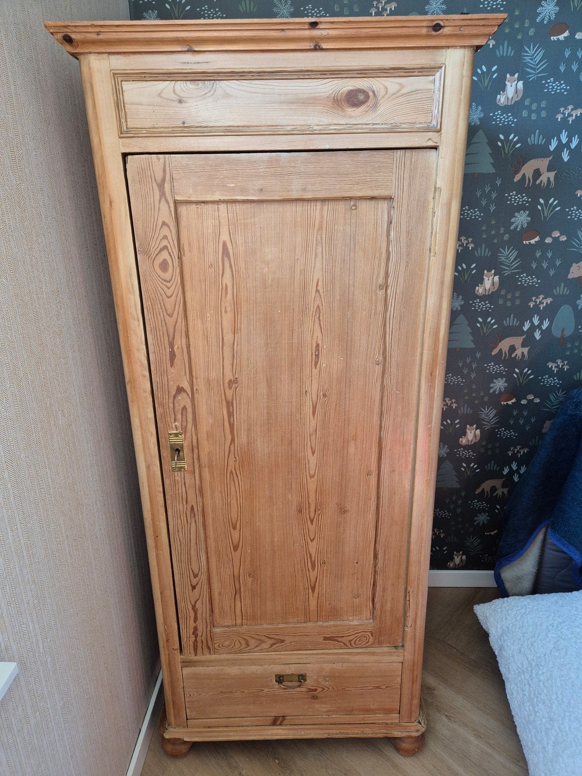 antieke grenen kast, Antiek en Kunst, Ophalen of Verzenden