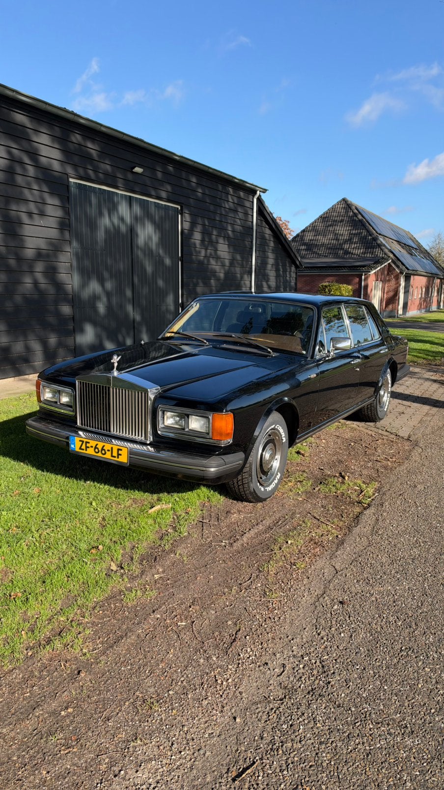 Rolls-Royce Silver Spirit 1984 oldtimer links gestuurd!!, Auto's, Achterwielaandrijving, 8 cilinders, Zwart, Leder