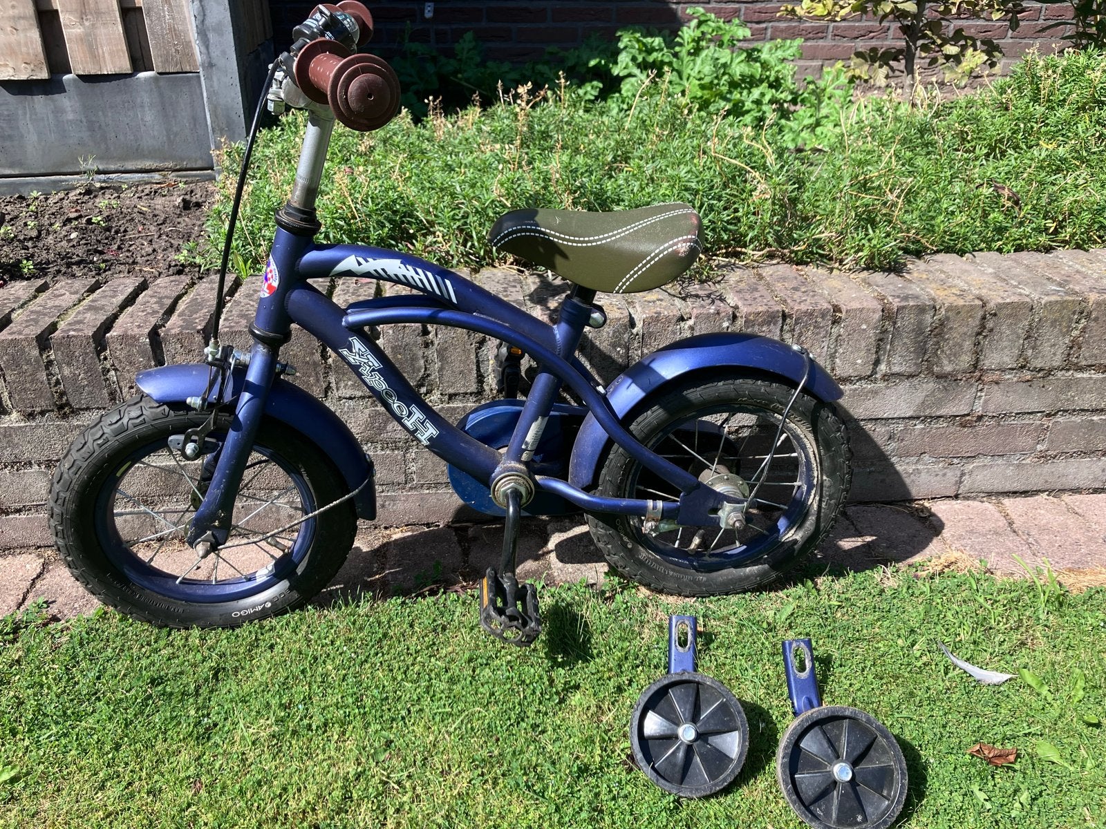 Kinderfiets 12 inch met zijwieltjes, Ophalen, Terugtraprem, Zijwieltjes, Gebruikt