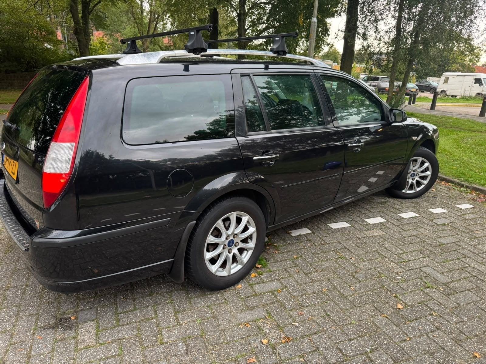 Ford Mondeo 1.8 16V 92KW Wagon 2006 Zwart, Auto's, 4 cilinders, Zwart, Origineel Nederlands, Stationwagon