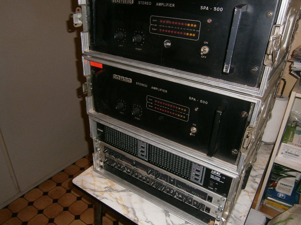2x Dateq SPA500, BST eq, Behringer Mastercom, Super X, Cases, Muziek en Instrumenten, Ophalen, Gebruikt, 1000 watt of meer, P.A.