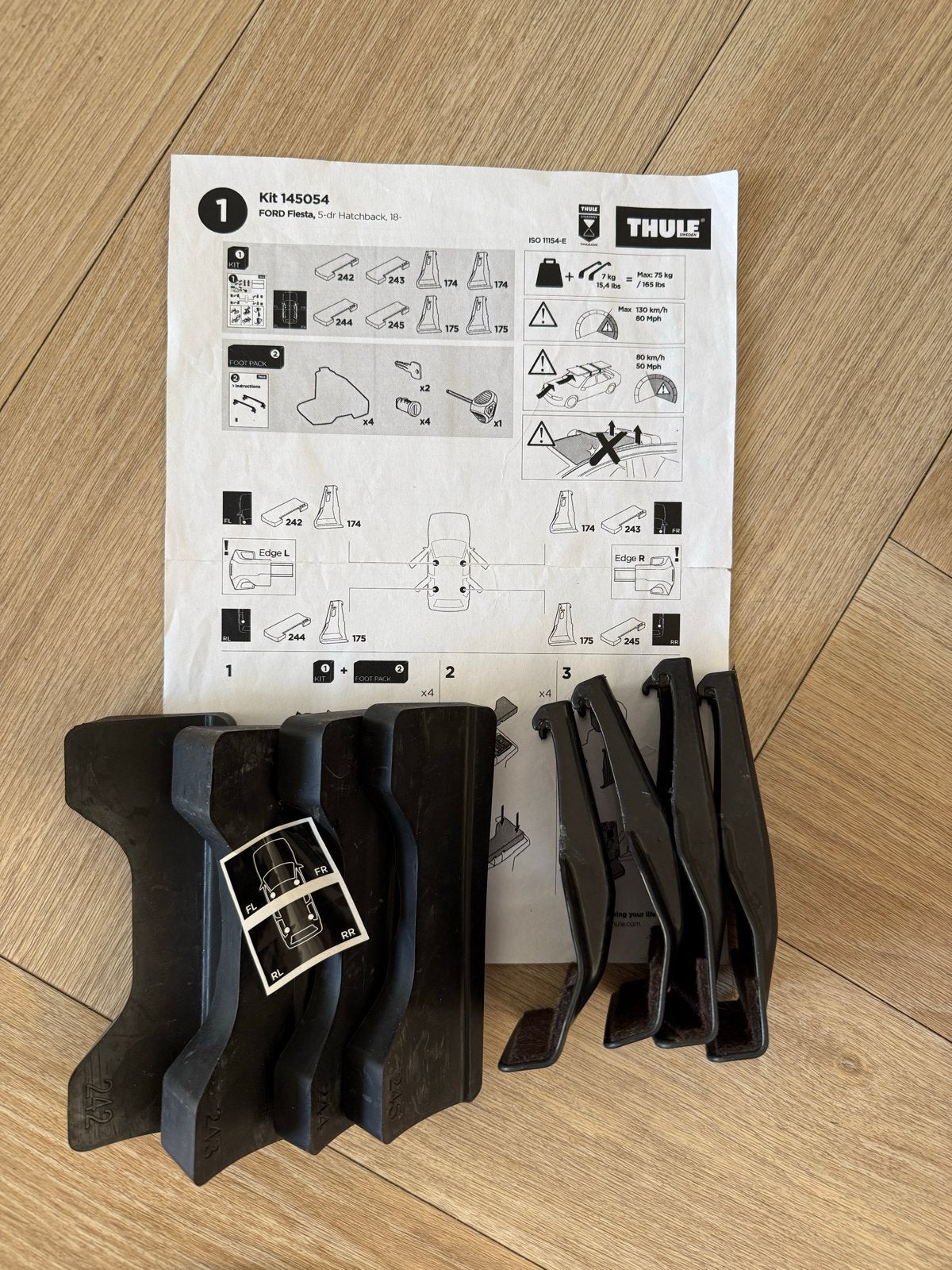 Thule Kit 145054, Ophalen of Verzenden, Gebruikt