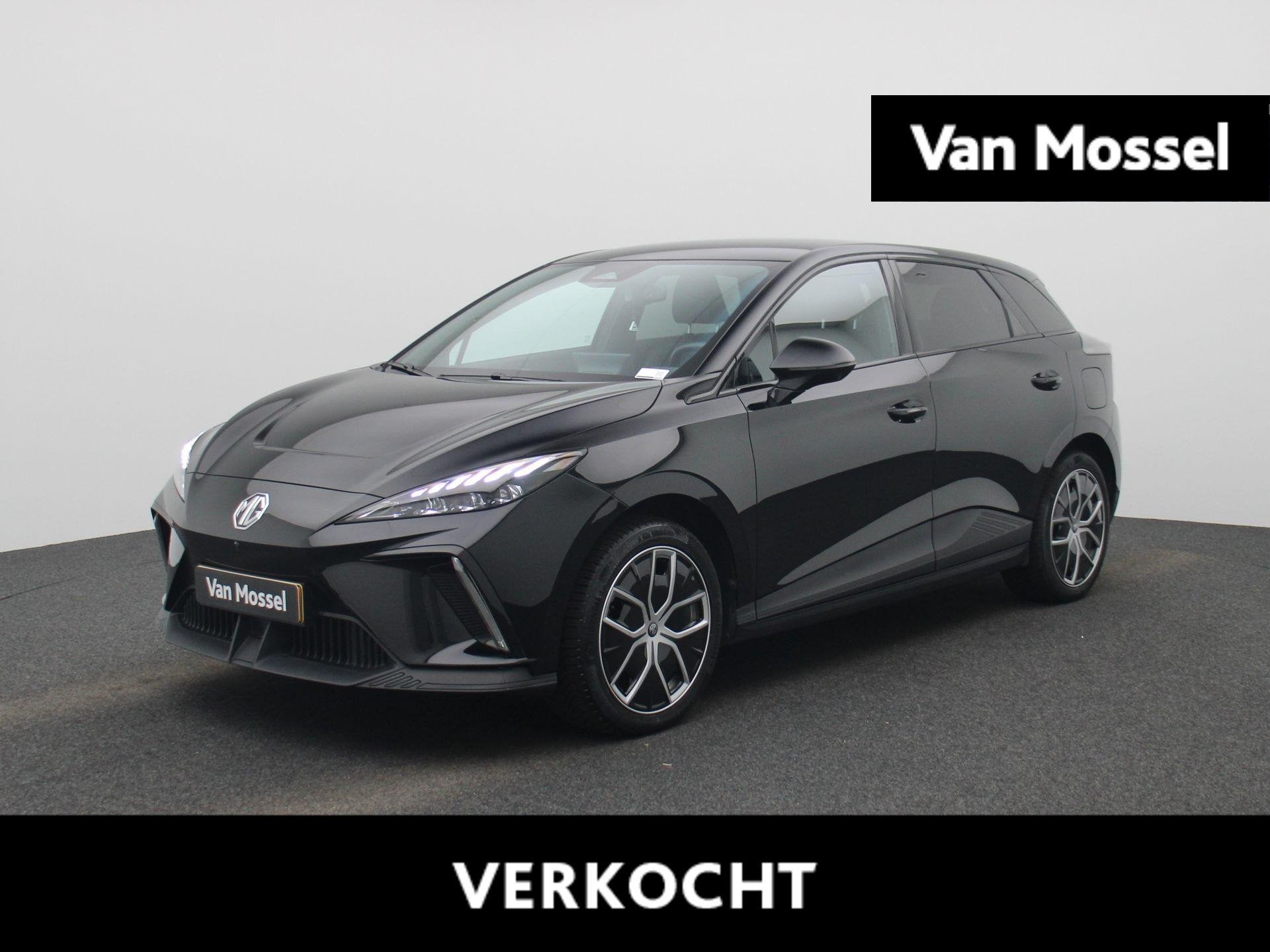MG 4 Long Range Luxury 64 kWh 96,5% SOH | Leder | Camera | C, Auto's, Automaat, 12 maanden, Gebruikt, Zwart