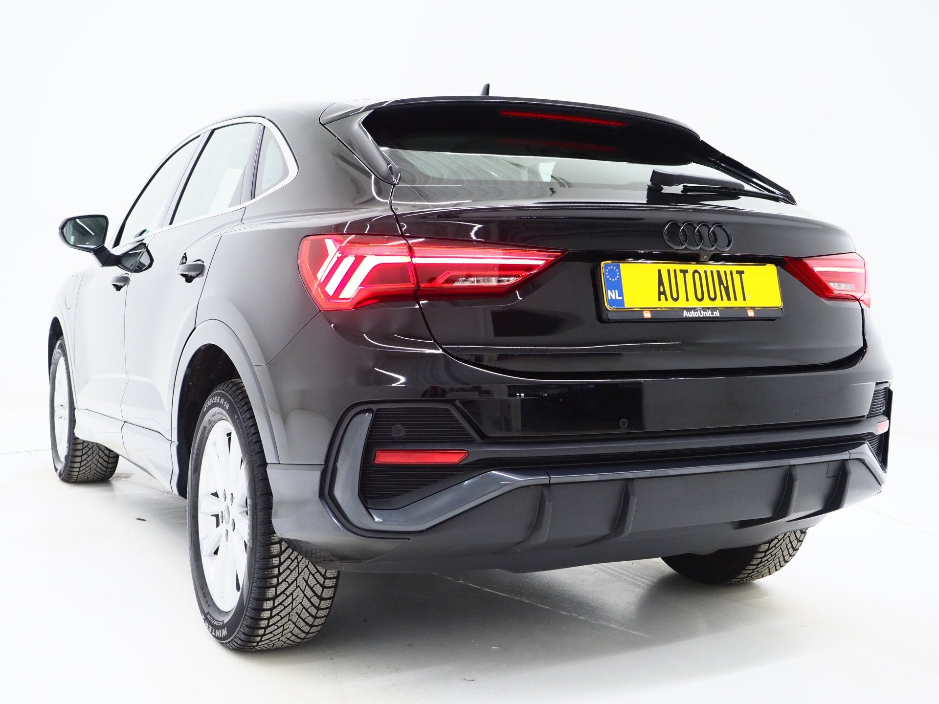 Audi Q3 Sportback 45 TFSI e Edition | Leder | Camera | Adapt, Auto's, Gebruikt, Zwart, Hybride Elektrisch/Benzine, SUV of Terreinwagen
