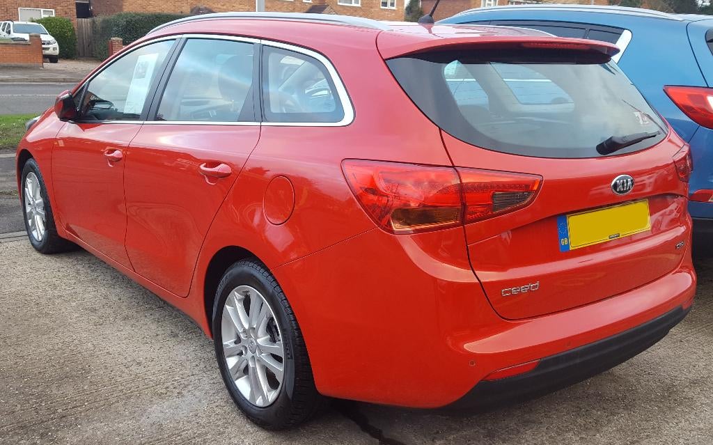 GEVRAAGD hulpveren kia ceed  station 2014, Auto-onderdelen, Ophalen of Verzenden, Kia