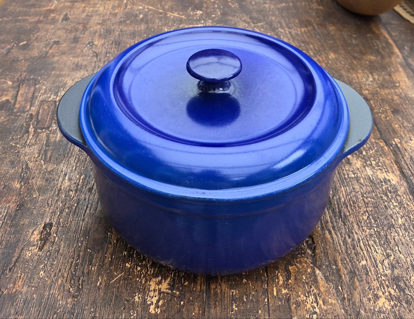 Vintage Nomar (Staub) Gietijzeren Braadpan – Blauw – 24 cm, Gebruikt, Ophalen of Verzenden, Met deksel, Braadpan
