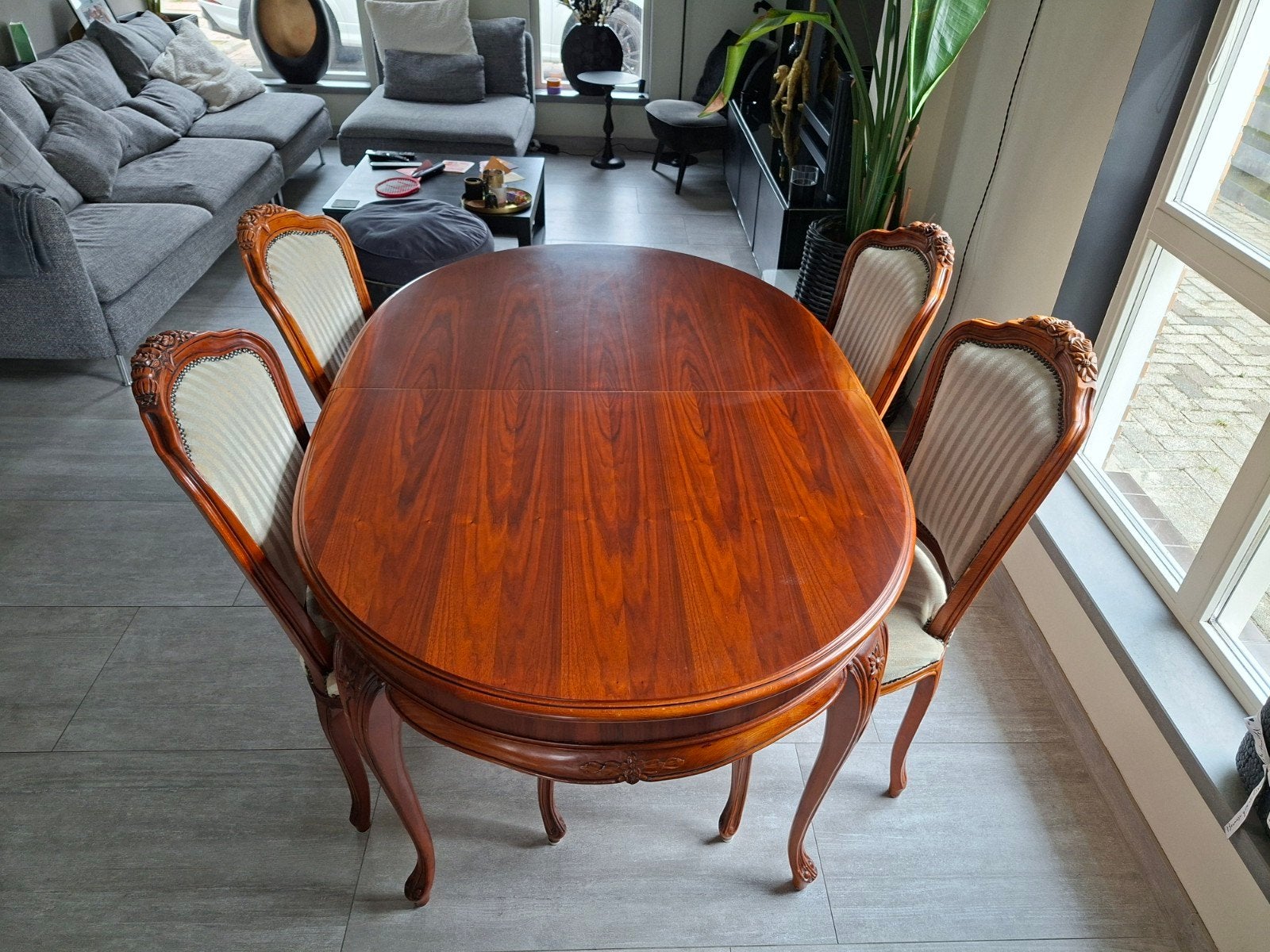 Notenhouten eettafel met 4 stoelen, Ophalen of Verzenden