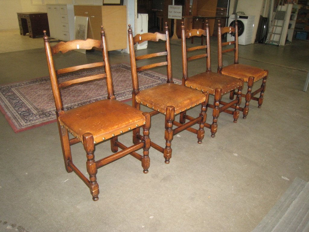 4 antieke eetstoelen met leren zitting, Huis en Inrichting, Stoelen, Niet ingevuld, Gebruikt, Niet ingevuld, Niet ingevuld