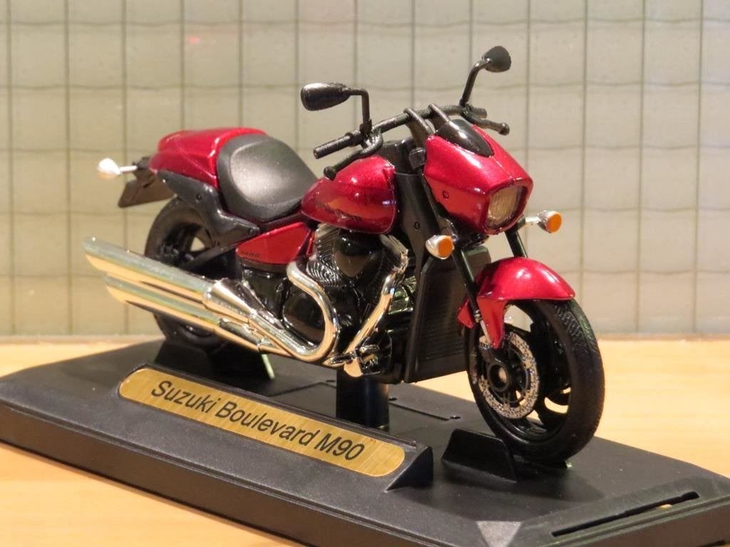 Suzuki VZ1500 / MZ1500 Intruder M90 1:18 Motormax, Hobby en Vrije tijd, Modelauto's | 1:18, MayCheong, Nieuw, Ophalen of Verzenden