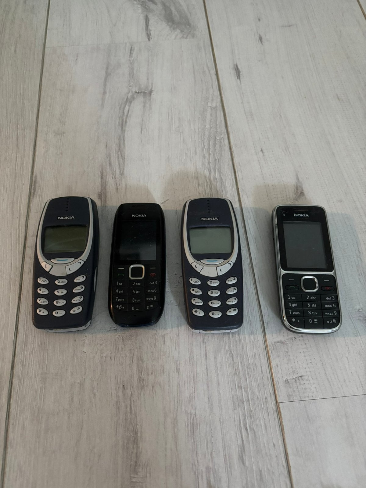 Diverse Nokia telefoons, Telecommunicatie, Mobiele telefoons | Nokia, Ophalen of Verzenden, Gebruikt, Geen camera, Zwart