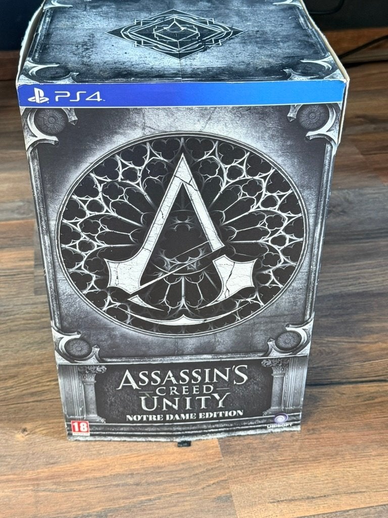 Assassin's Creed Unity Notre Dame Edition PS4, Gebruikt, Vanaf 18 jaar, 1 speler, Ophalen