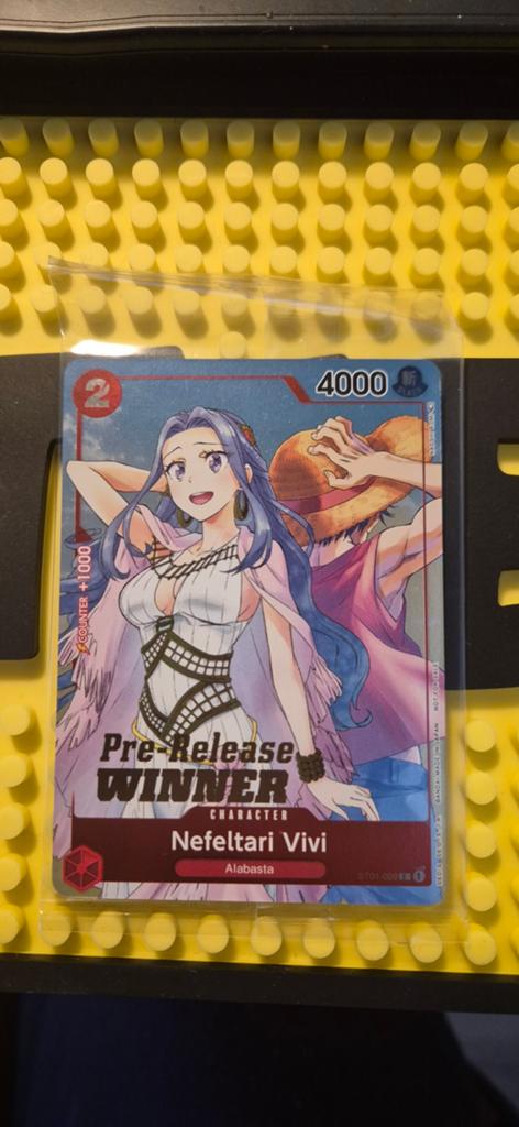 VIVIページ（ 5×7cm200枚・金ハトメジップ下） ≥ One Piece Card Game Nefertari Vivi Pre-Release Winner